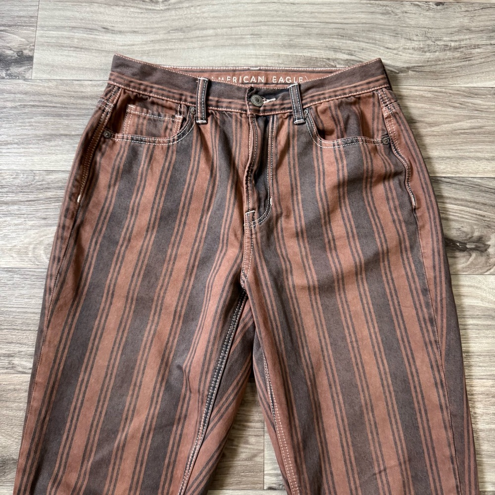 American Eagle 100% Cotton High Rise Mom Jean in Brown Stripe Size 4 - Picture 2 of 9